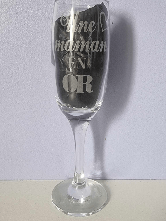 Flûte gravée "Une maman en or"