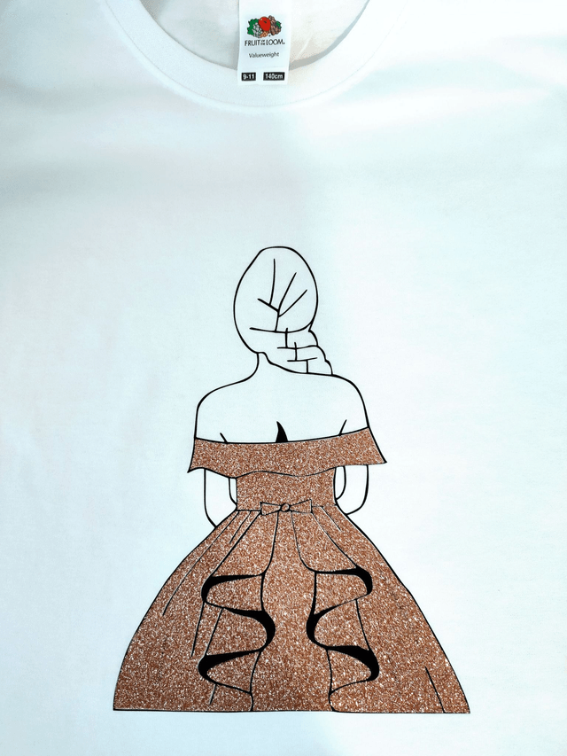 Tee-shirt 9-11 ans "Jeune fille de dos"
