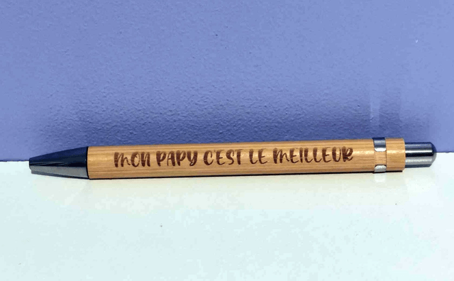 Stylo gravé "Mon papi c'est le meilleur"