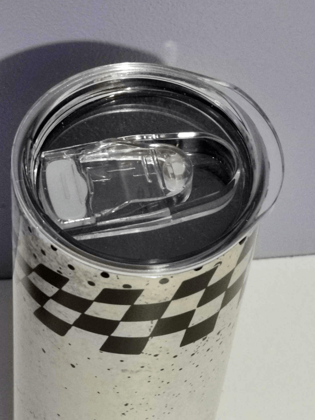 Tumbler modèle "Drapeau de course"